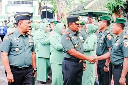 Kunjungan kerja Pangdam V Brawijaya Mayjen TNI Farid Makruf, ke Markas Kodim 0813 Bojonegoro di Jalan Hos Cokroaminoto Bojonegoro