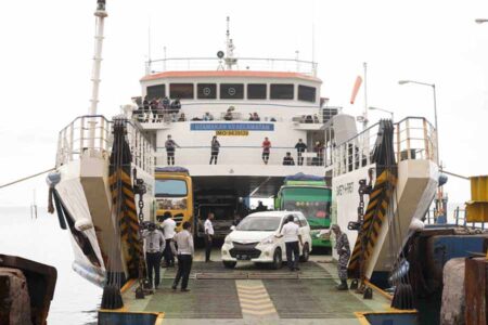 Layanan PT ASDP Indonesia Ferry
