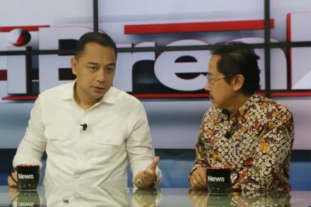HJKS ke-731, Wali Kota Eri Cahyadi Harap Surabaya jadi Kota Peradaban Wali Kota Surabaya Eri Cahyadi dan Ketua Komisi C DPRD Surabaya Baktiono