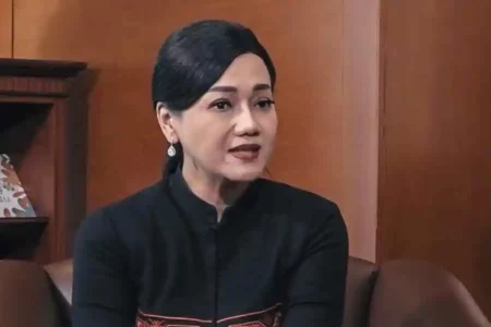 Lindungi Masyarakat, Satgas Pasti OJK Hentikan Hampir Seribu Entitas Keuangan Ilegal Kepala Eksekutif Pengawas Perilaku Pelaku Usaha Jasa Keuangan, Edukasi, dan Pelindungan Konsumen OJK, Friderica Widyasari Dewi