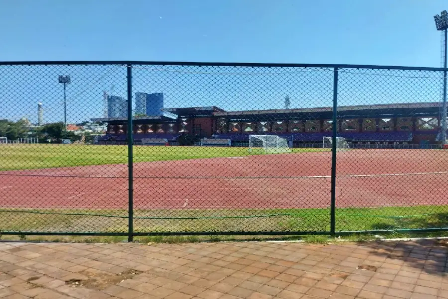 Lapangan Thor Surabaya: Sarana Olahraga Bersejarah dengan Fasilitas Standar Internasional Lapngan Thor