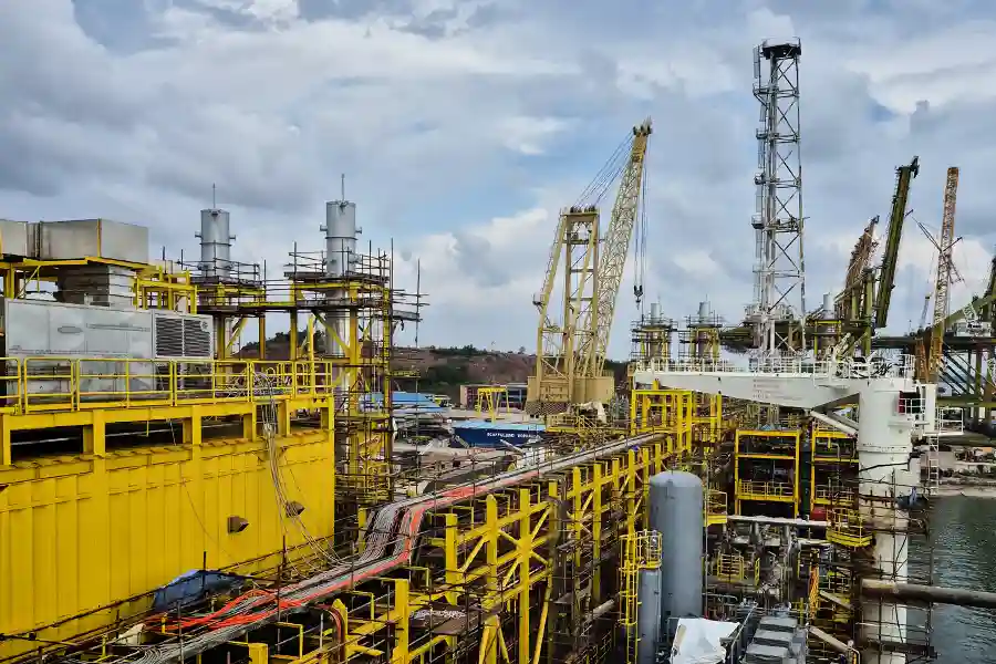 SKK Migas Pantau Pembangunan FPSO Marlin Natuna untuk Tingkatkan Produksi Migas Nasional Pembangunan Kapal Tangker ini merupakan bagian dari SKK Migas dan KKKS Medco Energi meningkatkan kapasitas produksi minyak dan gas