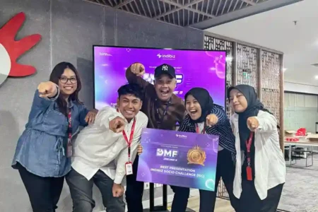 Kisah Inspiratif Satriyani, Peraih Best Presentation Saat Magang di Telkom unair