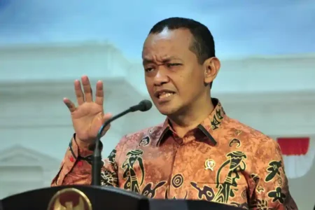 Bahlil Minta PLN Perkuat Mitigasi Usai Pemadaman Bergilir di Jawa Bahlil Lahadalia