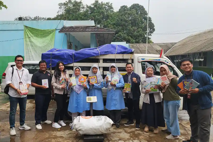 Program Plastic to Food telah mendapatkan penghargaan bagi dari beragam stakeholder karena dianggap memiliki dampak yang positif bagi lingkungan dan masyarakat