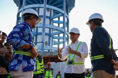 Wali Kota Surabaya Tinjau Proyek Rumah Pompa Putat Gede, Pastikan Aliran Air Merata pada 2025 Wali Kota Surabaya Eri Cahyadi saat meninjau proyek strategis rumah pompa di wilayah Surabaya Barat