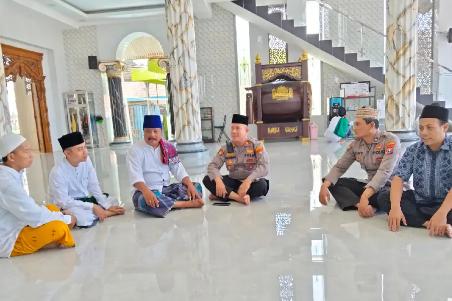 Polresta Banyuwangi Gelar Safari Jumat Curhat untuk Cooling System Jelang Pilkada 2024
