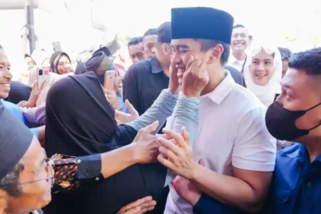 Kaesang Pangarep Hadiri Maulid Nabi di Lebak, Disambut Antusias Warga Kaesang Pangarep saat menghadiri peringatan Maulid Nabi di Kabupaten Lebak, Banten