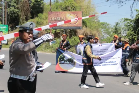 Sosialisasi keselamatan di Perlintasan Sebidang