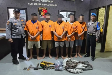Komplotan pencuri kabel milik PT Telkom yang berhasi diamankan