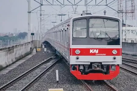 Dosen UNAIR Soroti Rencana Perubahan Subsidi KRL Jabodetabek Berbasis NIK