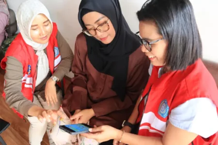 Stikosa AWS Kolaborasi dengan Stikes RKZ dalam Layanan Kesehatan Preventif Stunting
