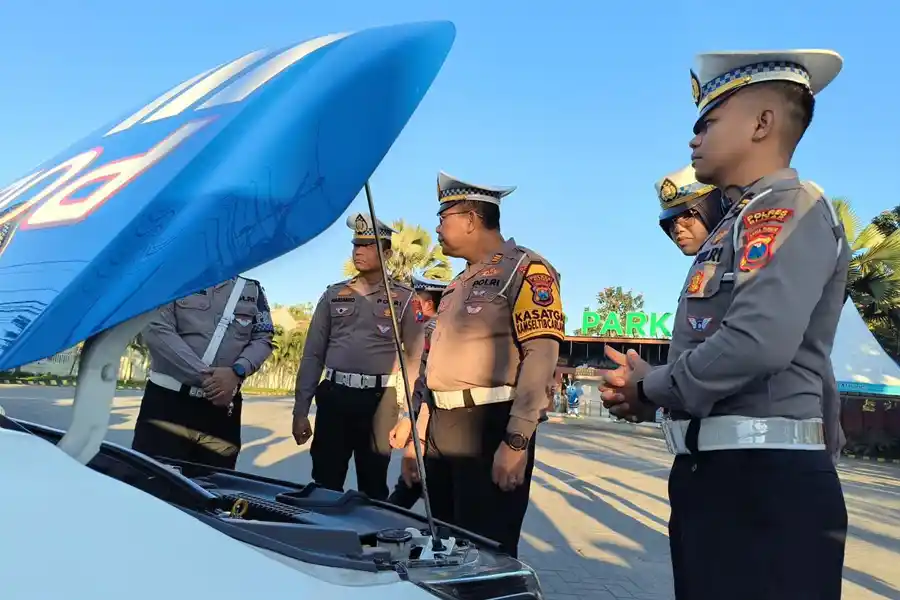 Polres Blitar Periksa Kendaraan Dinas dan Simulasi Patwal untuk Pengamanan Pilkada 2024