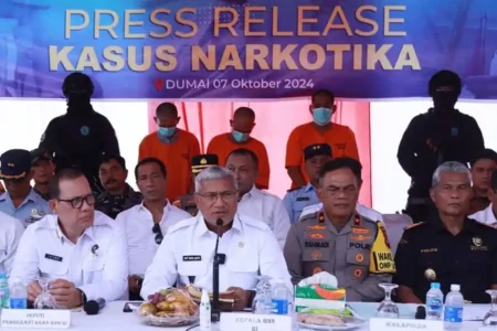 BNN Amankan Tokoh Masyarakat Bengkalis, 29,9 Kg Sabu Diamankan di Dumai BNN Amankan Tokoh Masyarakat Bengkalis, 29,9 Kg Sabu Diamankan di Dumai