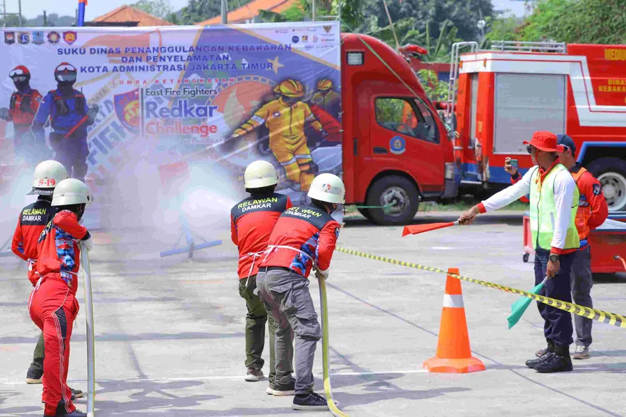 650 Relawan Pemadam Kebakaran Jakarta Timur Ikuti Lomba Ketangkasan untuk Cegah Kebakaran Besar