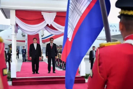 Para Pemimpin Negara Sahabat Datang untuk Ikuti Pelantikan Presiden dan Wakil Presiden RI 2024-2029 Beberapa kepala pemerintahan dan wakil dari berbagai negara sahabat berdatangan di Bandara Internasional Soekarno-Hatta, menjelang pelantikan Presiden dan Wakil Presiden Republik Indonesia periode 2024-2029 (foto: BPMI Setpres)
