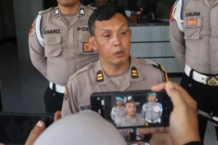 Kasihumas Polres Tanjungperak, Iptu Suroto