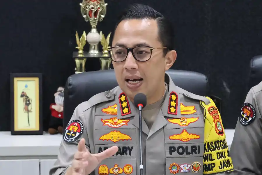 Polisi Pantau Perburuan Koin Jagat, Warga Diminta Jaga Fasilitas Umum Kombes Pol Ade Ary Syam Indradi, Kabid Humas Polda Metro Jaya