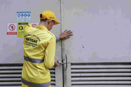 Dinas Bina Marga Provinsi DKI Jakarta bergerak cepat atasi dampak pencurian kabel di kolam olakan Underpass Angkasa, Jakarta Pusat