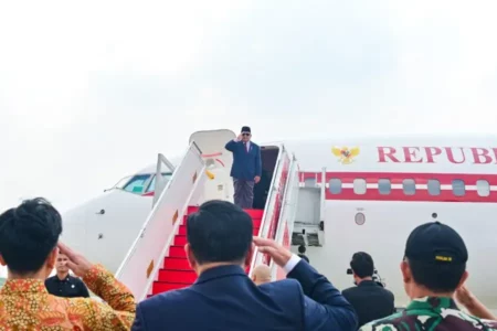 Presiden Prabowo Subianto memulai kunjungan kerja luar negeri perdananya, Jumat (08/11/2024) (foto: Dok BPMI Setpres)