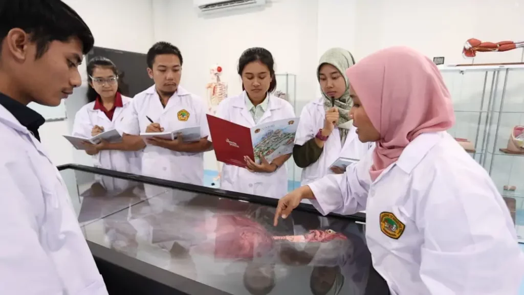 Untag Surabaya Resmi Buka Fakultas Kedokteran dengan Fokus Penanganan Penyakit Pernapasan Untag Surabaya Buka Fakultas Kedokteran Angkatan Pertama