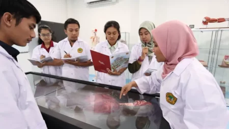 Untag Surabaya Resmi Buka Fakultas Kedokteran dengan Fokus Penanganan Penyakit Pernapasan Untag Surabaya Buka Fakultas Kedokteran Angkatan Pertama
