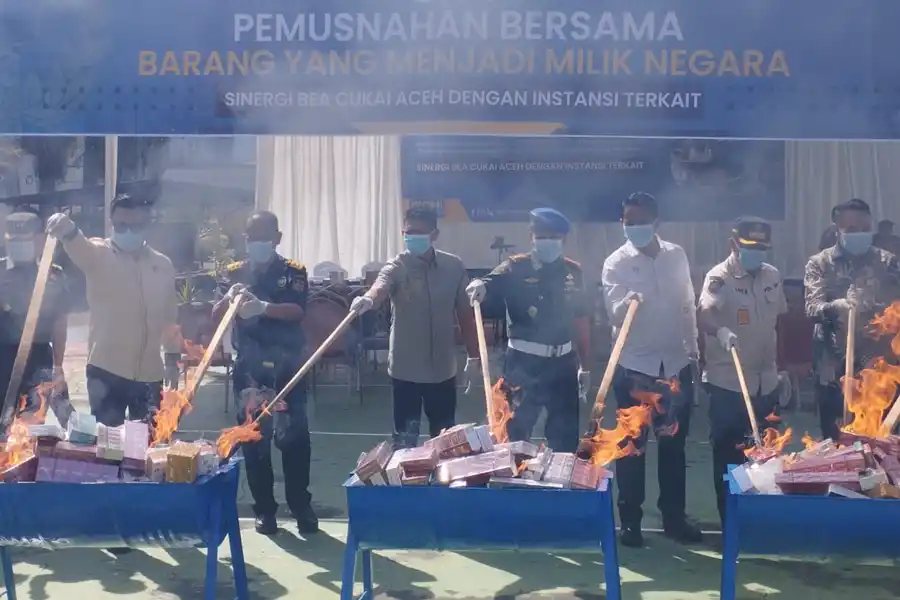 Pemerintah Aceh dan Bea Cukai Musnahkan Barang Ilegal Senilai Rp4,4 Miliar