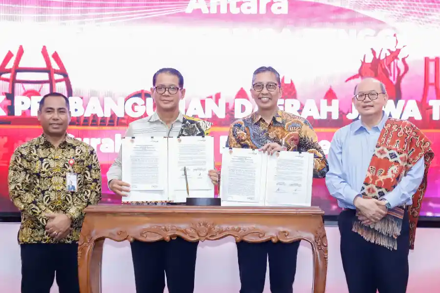 Bank Jatim dan Bank NTT Jalin Kerja Sama Strategis Melalui Shareholder Agreement