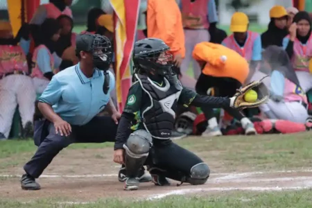 Cabor Softball dalam PORWAPROV I PERWOSI Jawa Timur 2024 (foto: Dok Kominfo Jatim)