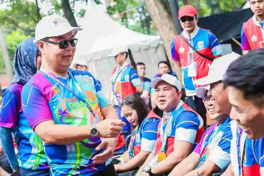 Hari Disabilitas Internasional, Pj. Gubernur Teguh Ajak Penyandang Difabel Olahraga Bersama Pj. Gubernur DKI Jakarta Teguh Setyabudi saat menyapa peserta Hari Disabilitas Internasional 2024 di Taman Mini Indonesia Indah, Jakarta