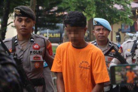 ASN Tewas di Hotel, Polisi Sebut Motif Pelaku Gara-gara Tersinggung Tersangka pembunuhan di salah satu hotel di Kendari (foto: Dok Humas Polri)