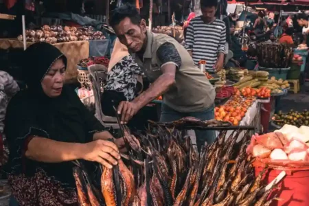 Ilustrasi pasar tradisional (foto: The Ian/unsplash)