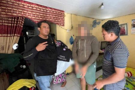 Polres Grobogan tangkap pelaku penipuan online asal Surabaya.