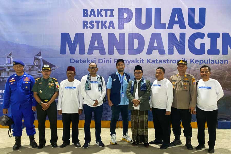 HCML Resmikan Gedung Serbaguna Harmoni Mandangin untuk Pemberdayaan Masyarakat HCML mendukung misi kemanusiaan mendeteksi dini penyakit katastropik di Mandangin yang dilakukan oleh tim Rumah Sakit Terapung Ksatria Airlangga (RSTKA) dalam acara peresmian gedung serbaguna Harmoni Mandangin di Desa Pulau Mandangin, Kecamatan Sampang, Kabupaten Sampang, (17/2)