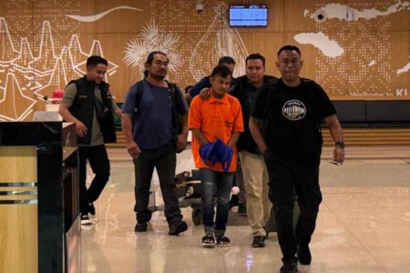 Penangkapan tersangka utama dalam kasus tindak pidana penyelundupan 15 warga negara Bangladesh (foto: Dok Humas Polri)