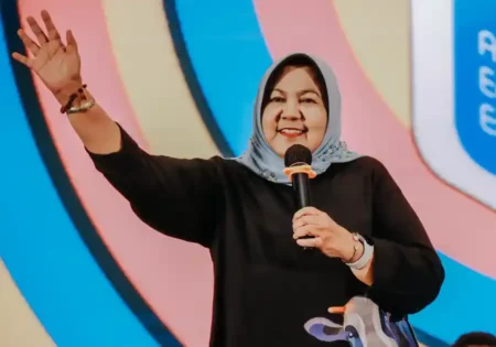 FKH UNAIR Masuk Top 100 Dunia QS WUR by Subject 2025, Satu-Satunya di Indonesia Dekan FKH UNAIR, Prof. Dr. Mirni Lamid, MP, drh