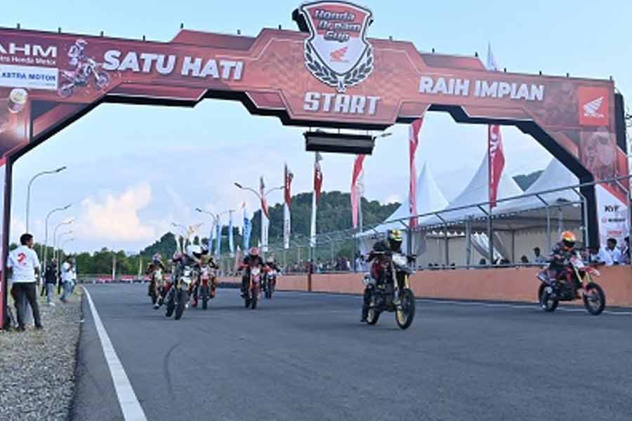 Honda Dream Cup 2025 Hadirkan Kelas Baru Vario 160, Ajak Pecinta Balap Melesat di Sirkuit Ajak Pecinta Balap Melesat di Sirkuit, Honda Dream Cup Buka Kelas Baru Vario160
