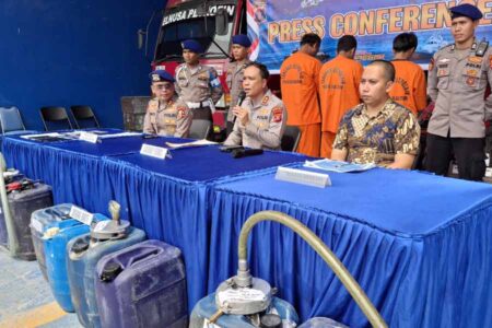 Polisi menemukan data adanya pengambilan BBM jenis Pertamax, Pertalite, dan Biosolar secara ilegal dari mobil bunker yang seharusnya tidak digunakan untuk tujuan tersebut.