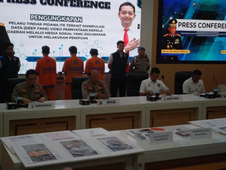 Polda Jatim Bongkar Sindikat Video Hoaks Jualan Motor Murah Gunakan AI, Raup Rp87 Juta