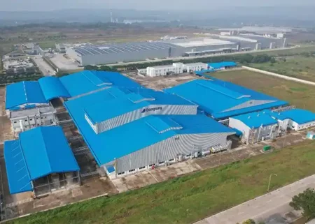 Dongsung Chemical Resmikan Pabrik Poliuretan Terbesar di Asia Tenggara, Berbasis di Karawang Dongsung Chemical buka pabrik poliuretan baru di Karawang dengan kapasitas 67.000 ton per tahun, targetkan ekspansi pasar global dan dorong ekonomi lokal.
