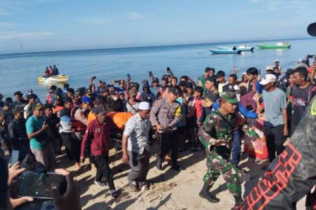 Jenazah korban hilang di Pantai Tanjung Jumlai ditemukan mengapung oleh nelayan setelah tiga hari pencarian oleh tim SAR gabungan.