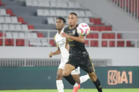 PSIS Semarang saat menjamu Dewa United pada pertandingan pekan ke-21 BRI Liga 1 2024/25 di Stadion Jatidiri, Semarang (foto: Dok PSIS Semarang)