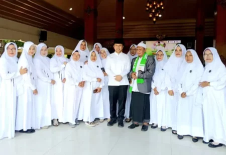 Wagub Emil ajak IPHI perkuat sinergi dengan Pemprov Jatim dalam pembangunan umat, solidaritas sosial, dan program keagamaan.