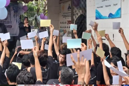 PLATO Foundation, BNNK Surabaya, dan UNTAG gelar kegiatan pemulihan narkoba bertema kebangkitan untuk korban rehabilitasi, peringati Harkitnas dan HUT ke-13.