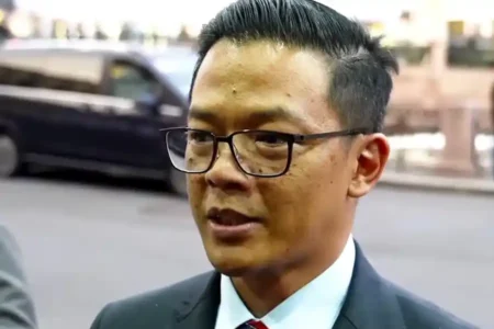 Menteri Luar Negeri Sugiono
