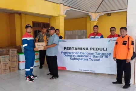Bantuan Pertamina untuk korban banjir di Tuban.