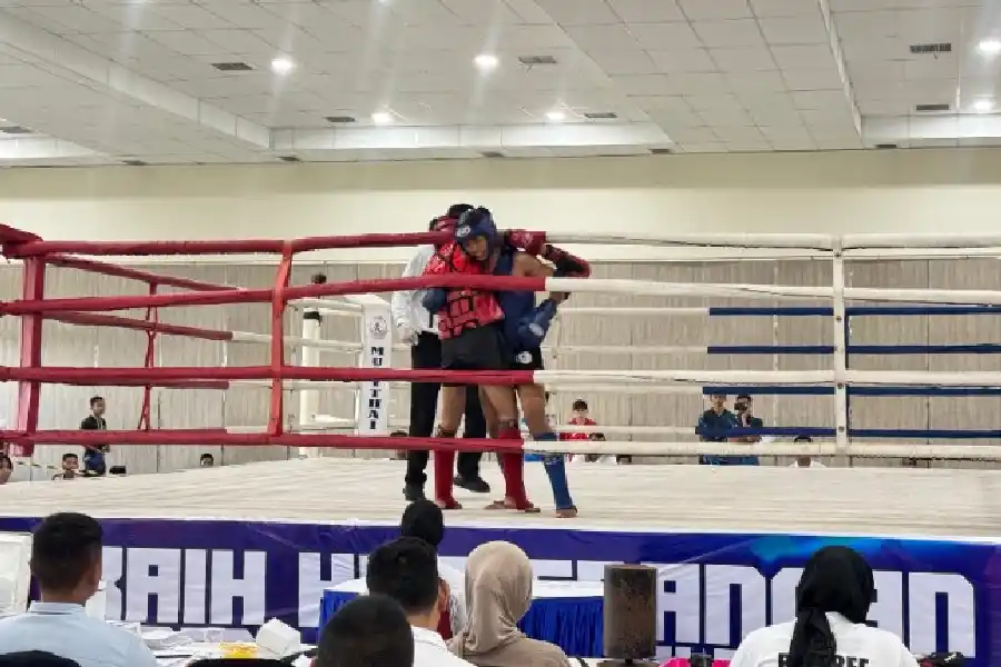Muaythai Catat Rekor Peserta Terbanyak di Porprov IX Jatim 2025, Bukti Pembinaan Makin Berkembang Atlet Muaythai Jawa Timur saat beraksi di PORPROV IX Jatim 2025