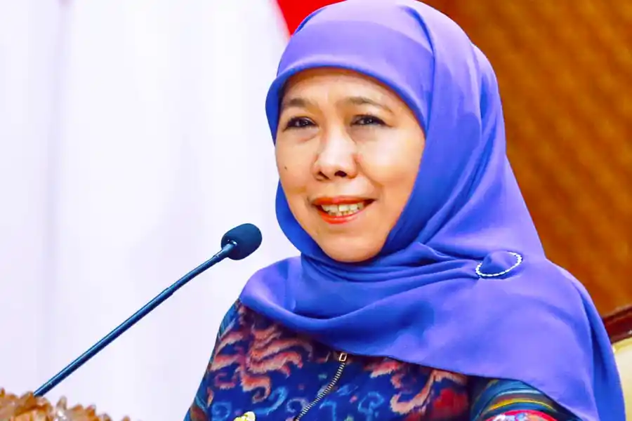 Jawa Timur Pertahankan Predikat Juara Umum FLS3N 2025, Khofifah: Bukti Pelajar Jatim Kreatif, Inovatif, dan Tangguh Gubernur Jatim, Khofifah Indar Parawansa