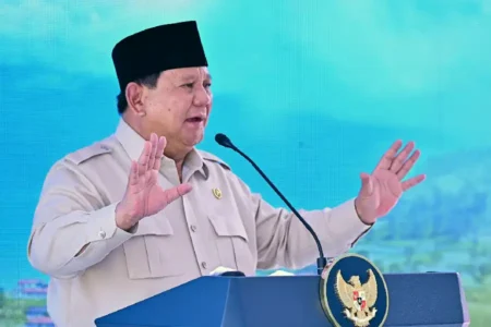 Serakahnomics Mafia Pangan, Presiden Prabowo: Penggiling Padi Curang Akan Saya Sita! Presiden Prabowo Subianto (foto: Dok BPMI Setpres)