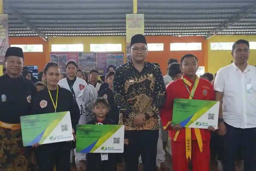 Wabup Mojokerto Rizal membuka Kejuaraan Pencak Silat Bupati Cup 2025
